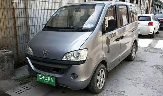 哈飞路尊小霸王火花塞的位置 哈飞路尊小霸王报价